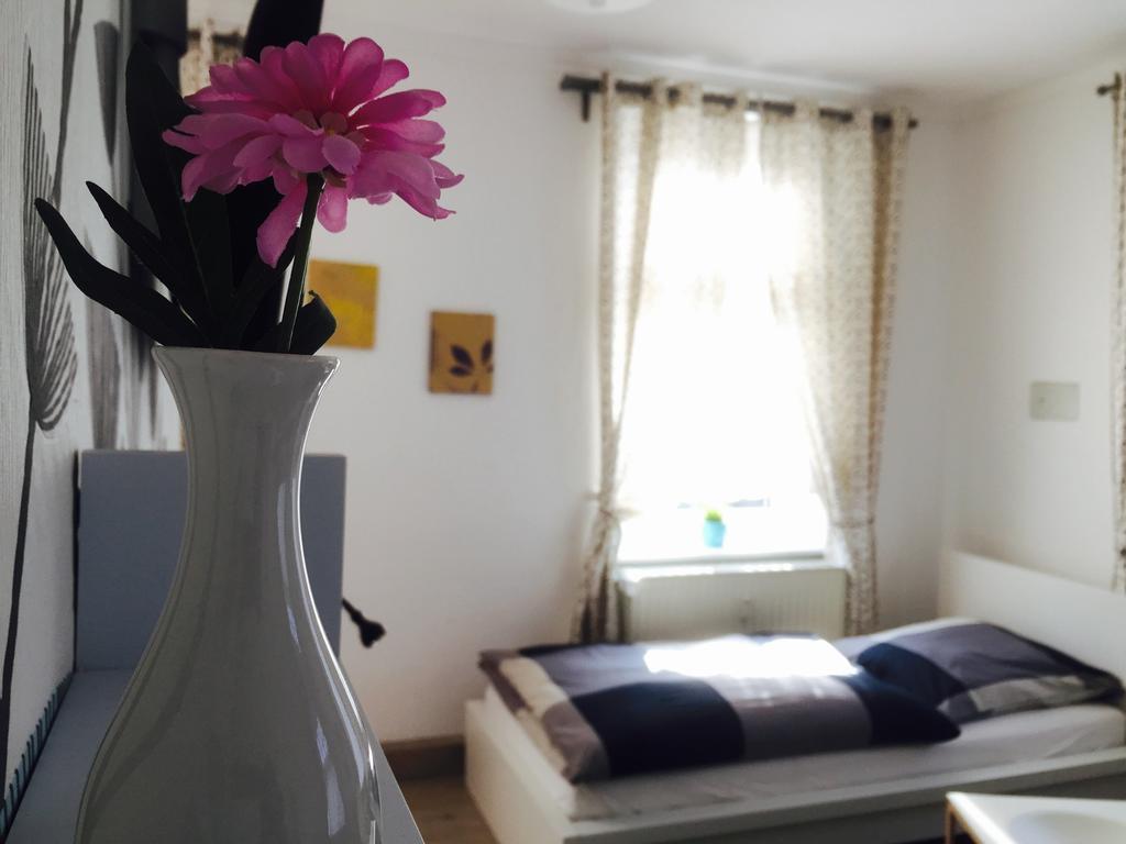 Rael-Boardinghouse Ξενοδοχείο Μπίλεφελντ Δωμάτιο φωτογραφία